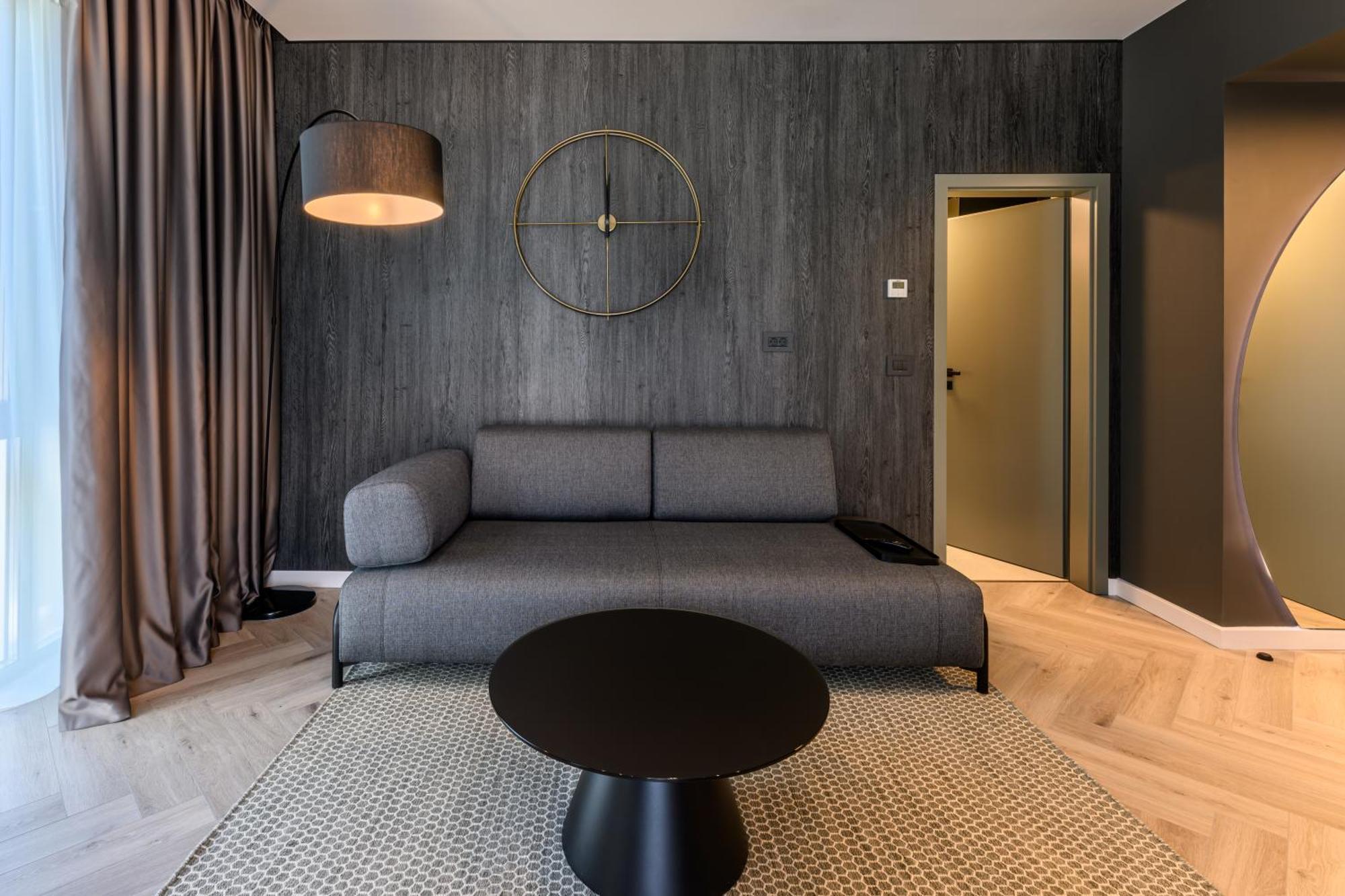 Luna Residence Villa 티미쇼아라 외부 사진